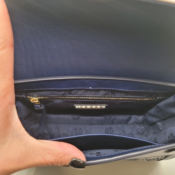 New Tory Burch SPRING COLLECTION 2017 DUET WOVEN LEATHER CONVERTIBLE XBODY - Picture 5 of 6